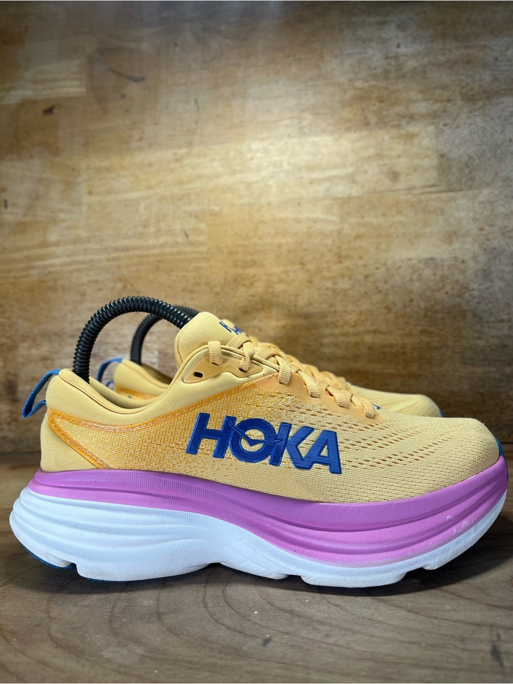 Hoka One One Bondi 8 Womens Size 6.5 Running Shoes Sneakers Impala Cyclamen